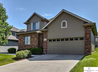 615 S 197th St, Elkhorn, NE 68022
