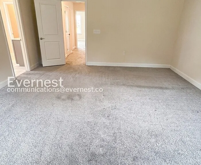 8436 Jordan Meadow Dr — Photo 17