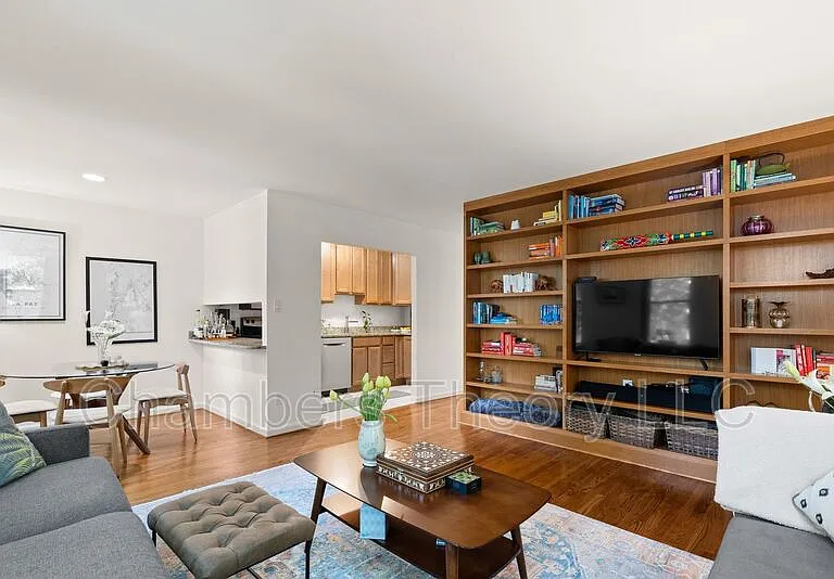 1651 Lamont St NW #2E — Photo 3
