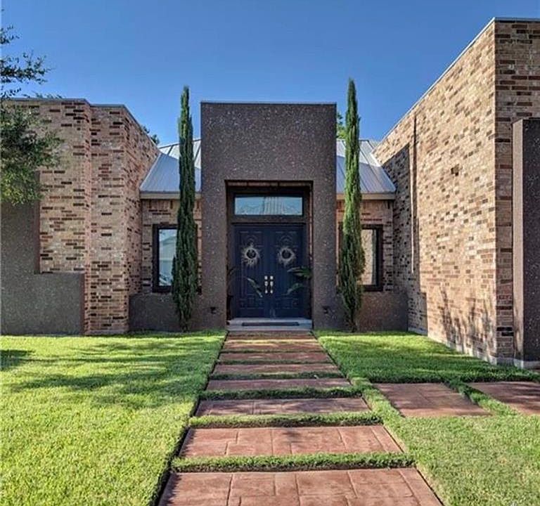 1st image of 2805 E Bluebonnet Ln