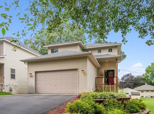 1665 Hazelwood St, Saint Paul, MN 55106
