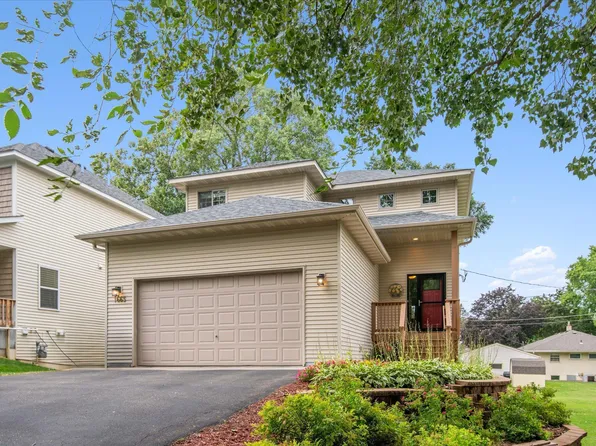 1665 Hazelwood St, Saint Paul, MN 55106