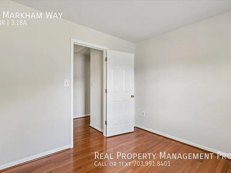 4 Markham Way — Photo 31