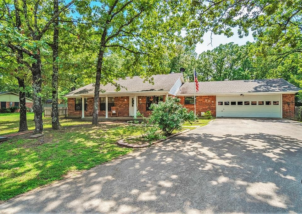 1st image of 504 Laura Dr