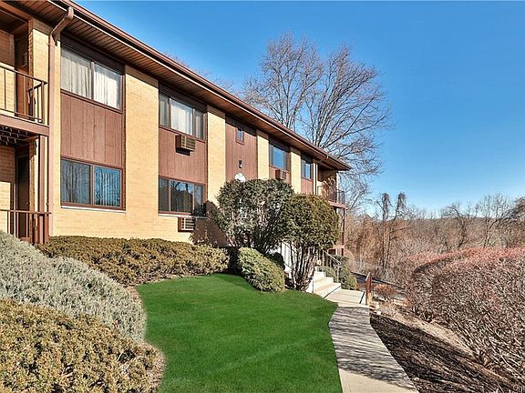 2nd image of 8 E Lawrence Park Dr Unit 16