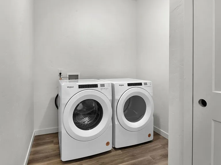 Veazey Park Apartments — Photo 42