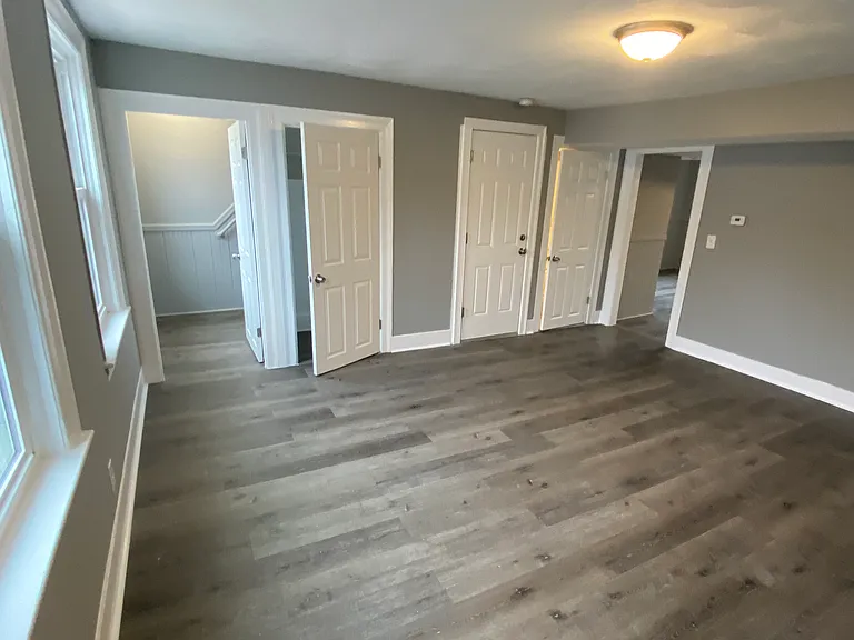 652 Manton Ave #2L — Photo 31