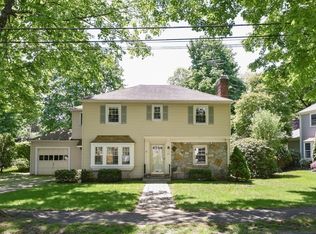 20 Garrison Rd, Wellesley, MA 02482