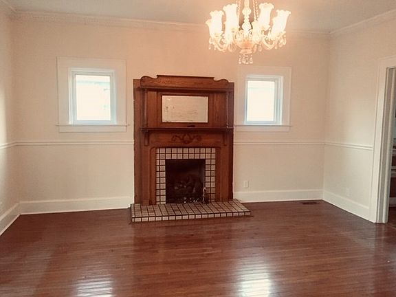 3rd image of 745 Hanson St