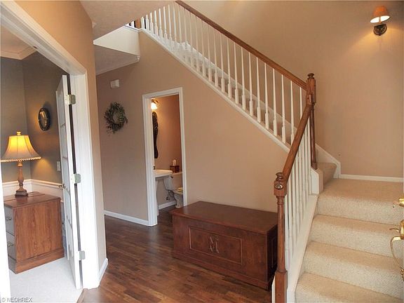 2nd image of 2727 Wyndgate Ct #2727