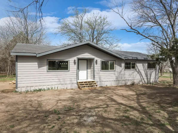 8836 S Hickory Rd, Krum, TX 76249