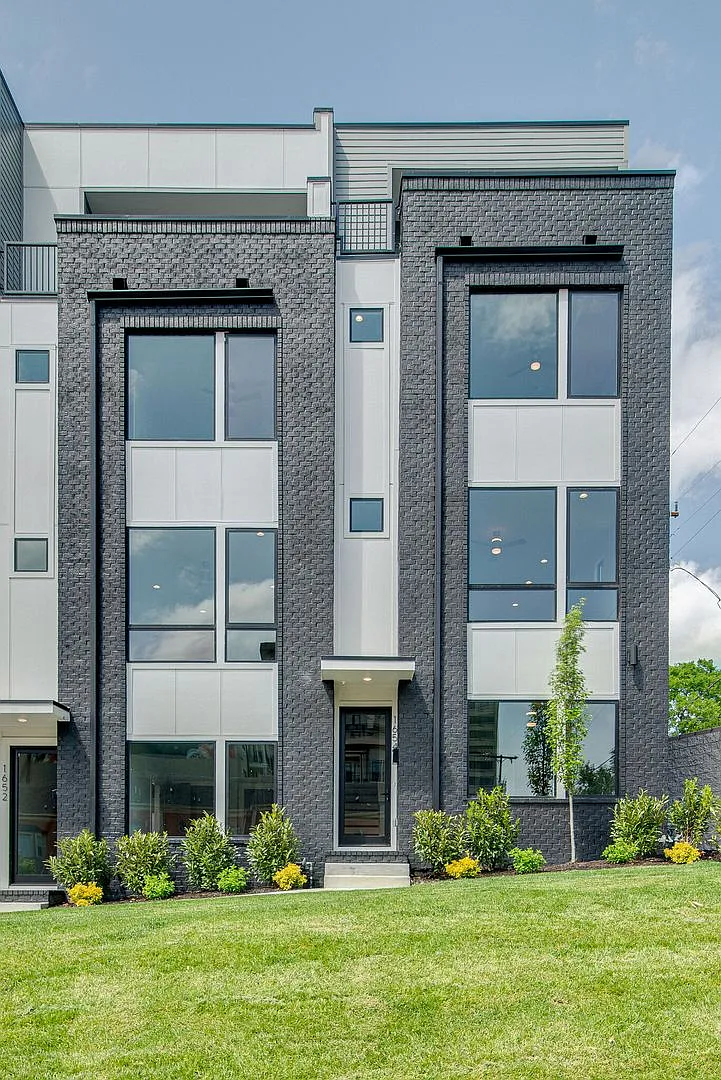 4 Bedroom Rental in Hillsboro Village! — Photo 3