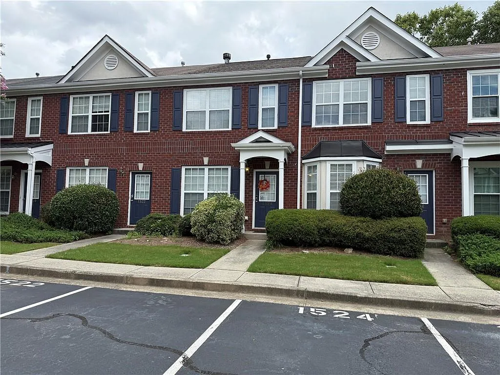 2 bed, 2.5 bath, 1228 sqft, $2,350 — Photo 1