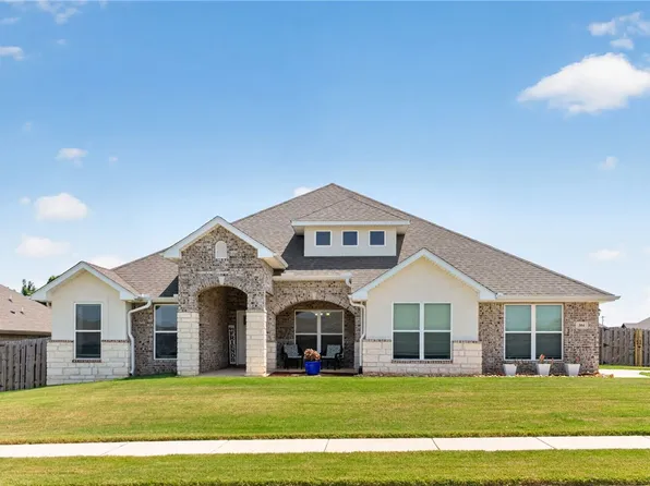 304 Manfield Ave, Pea Ridge, AR 72751