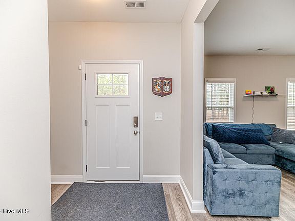 3rd image of 125 Love Grove Church Road