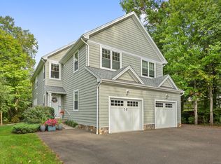 3 Caryns Way #A, Norwalk, CT 06851