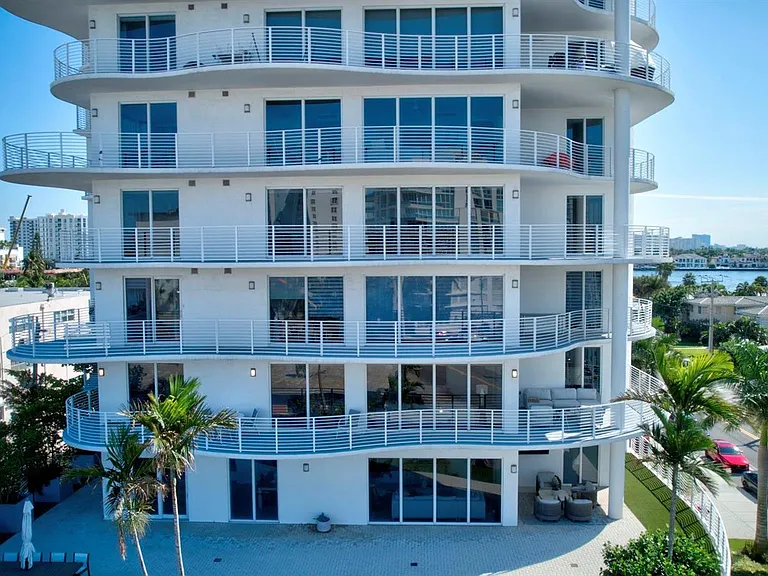 612 Bayshore Dr #301 — Photo 76