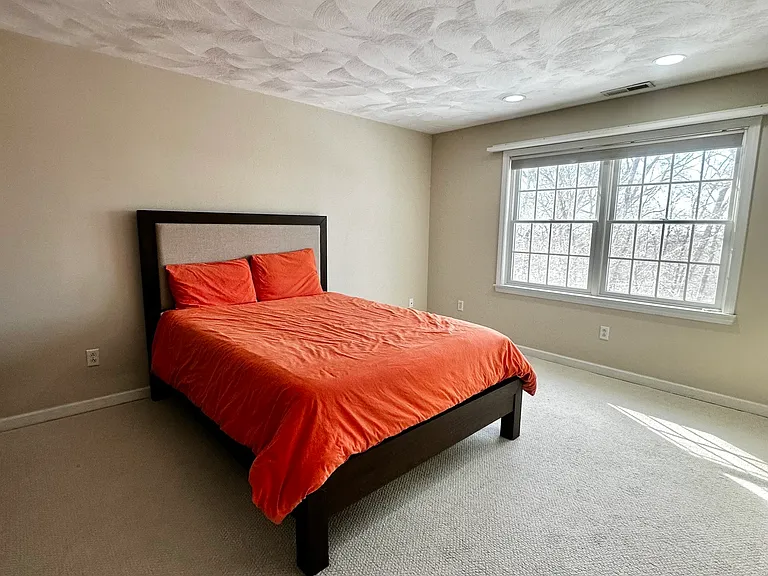 9 Leeward Ln — Photo 14