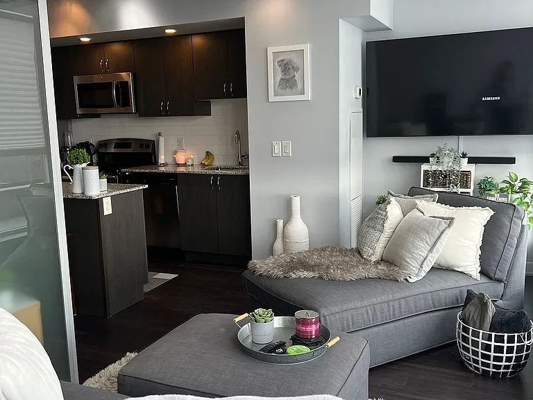 11 Superior Ave #907 — Photo 15