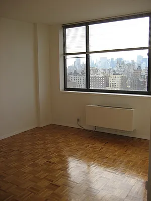 Rented by Realty Operations Group | media 6