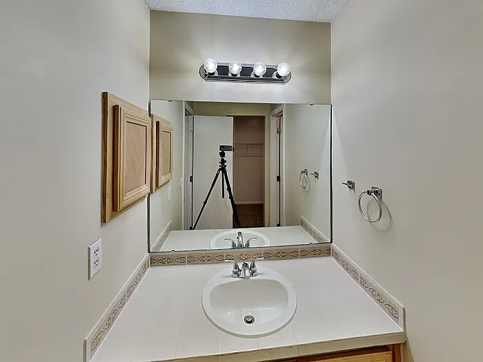 1883 Mackenzie Ct S — Photo 10