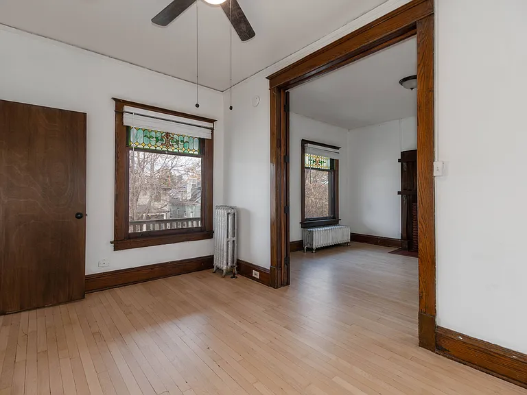 1110 Saint Paul St — Photo 16
