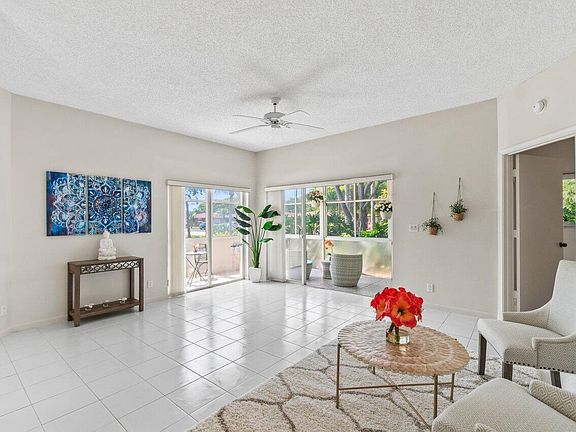 4th image of 5016 Rose Hill Drive #2101
