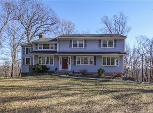 31 Mimosa Ct, Ridgefield, CT 06877