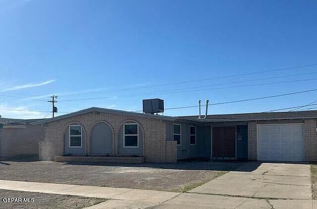 1st image of 3047 Yarwood Dr
