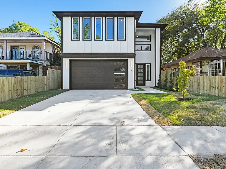 1720 Morris St — Photo 2