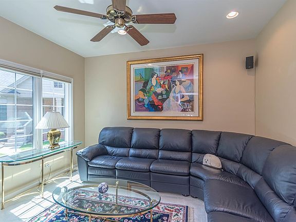 5th image of 23621 Sawgrass Ct N #1