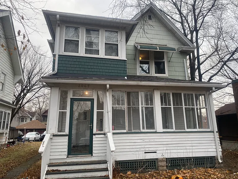 2067 Dayton Ave — Photo 10
