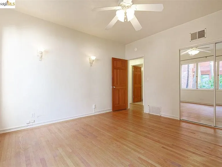2533 Ridge Rd #A — Photo 9