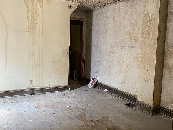 5th image of 791 Sedam St