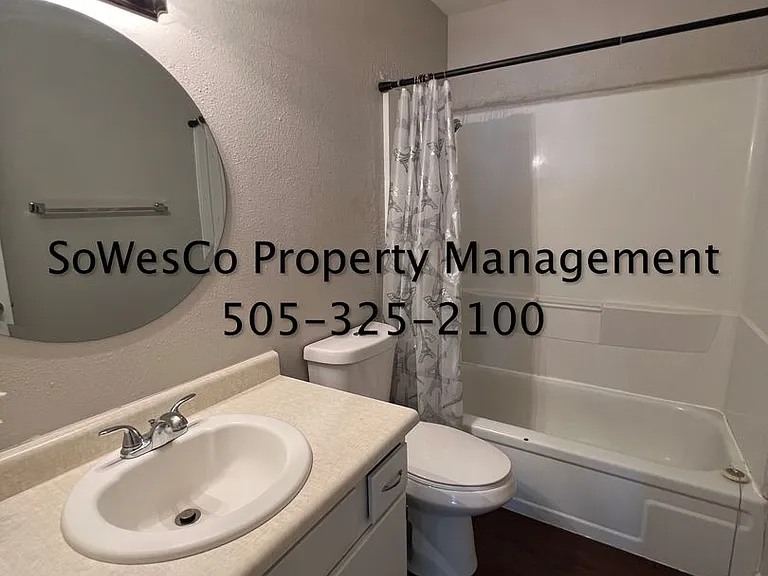 905 N Tucker — Photo 11