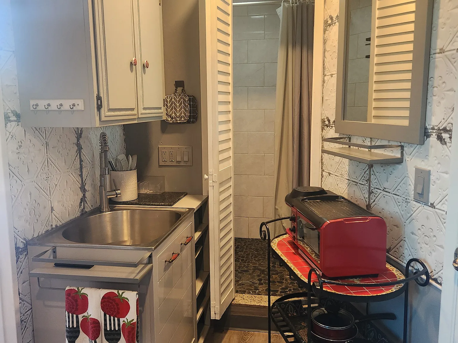 Studio, 171 sqft, $975 — Photo 2