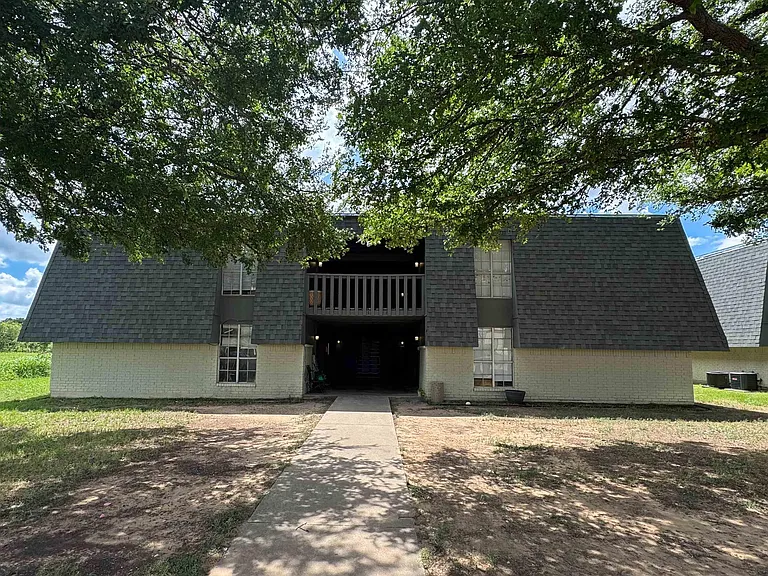 1509 Trigg Ln — Photo 8