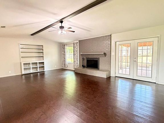 3rd image of 107 Woodland Lake Dr