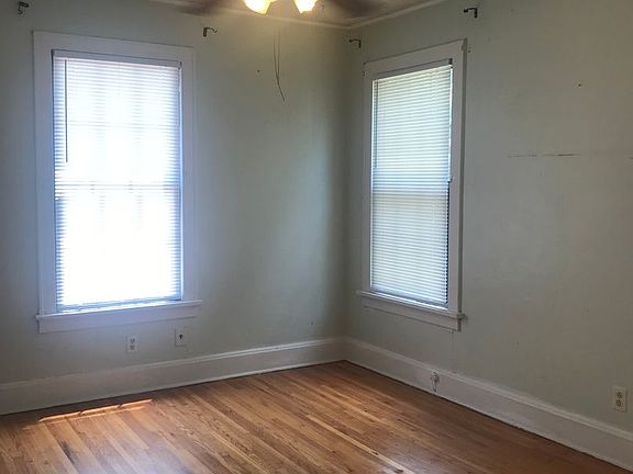 4th image of 3901 Baltimore Ave