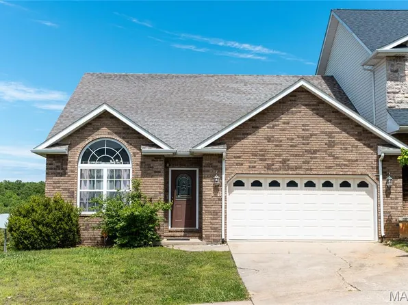 295 Carmel Valley Way, Saint Robert, MO 65584