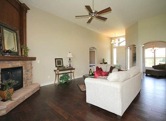2nd image of 4238 S Stone Canyon Dr