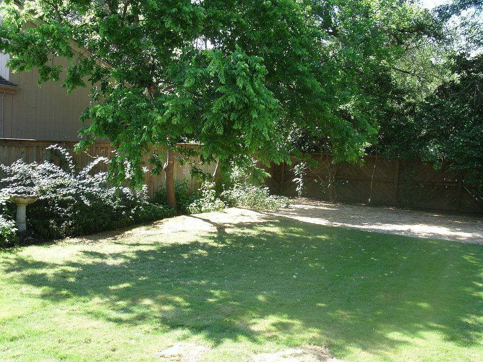 1st image of 2622 Country Hollow St