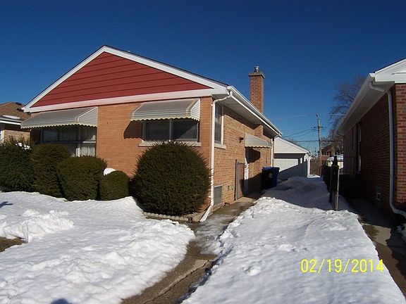 2nd image of 4815 N Mont Clare Ave