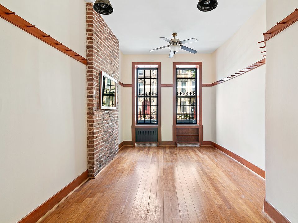 1st image of 464 Hancock St APT 1B