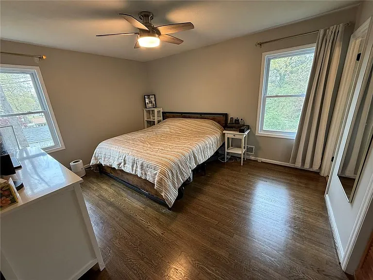 1110 Mountain View Dr — Photo 7
