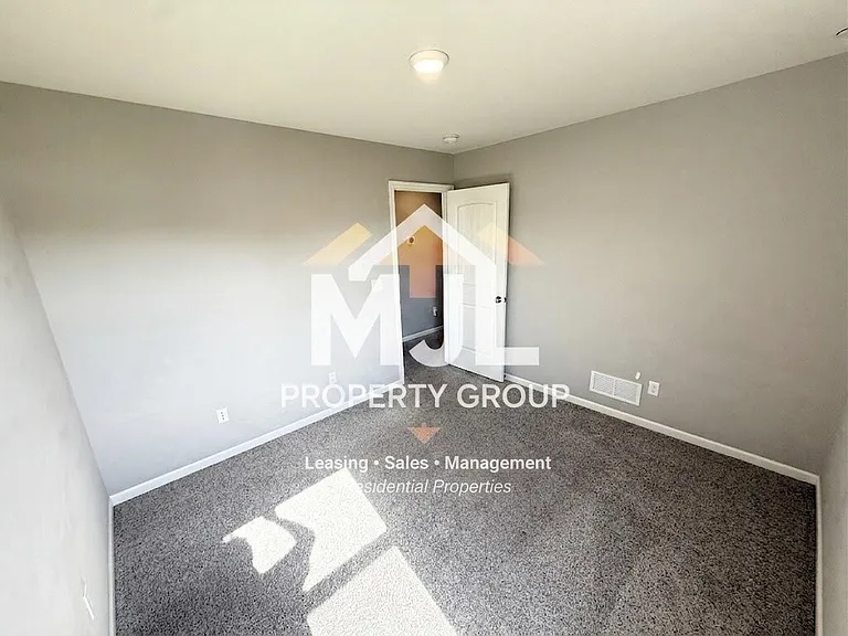 1505 Shane Ln — Photo 24