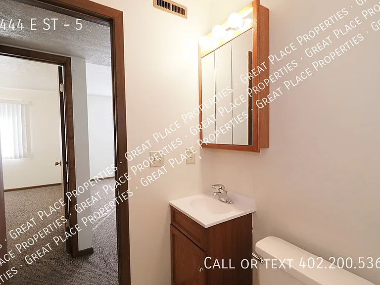 2444 E St #5 — Photo 21