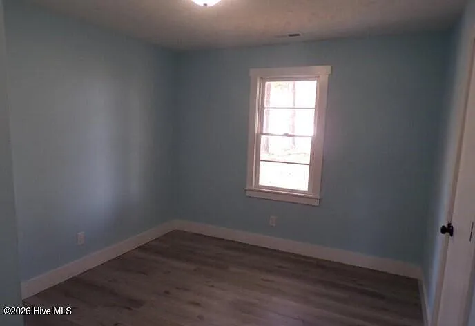 1525 Seven Creeks Hwy — Photo 5