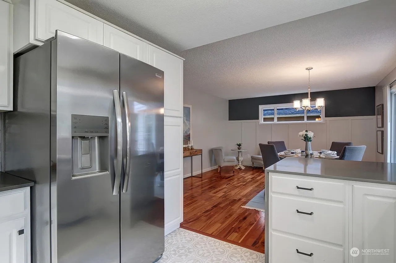 3 bed, 1570 sqft, $3,700 — Photo 2