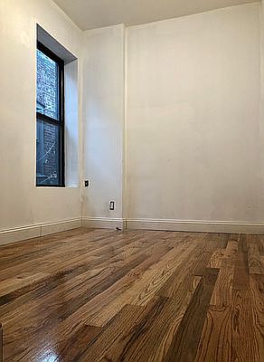 3rd image of 1516 Bedford Ave APT 2B